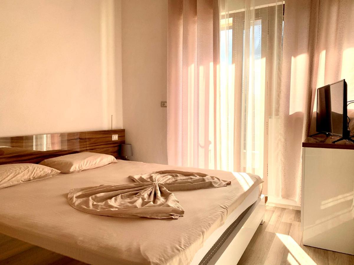 Casadolcecasa Hotel Shkoder Ngoại thất bức ảnh