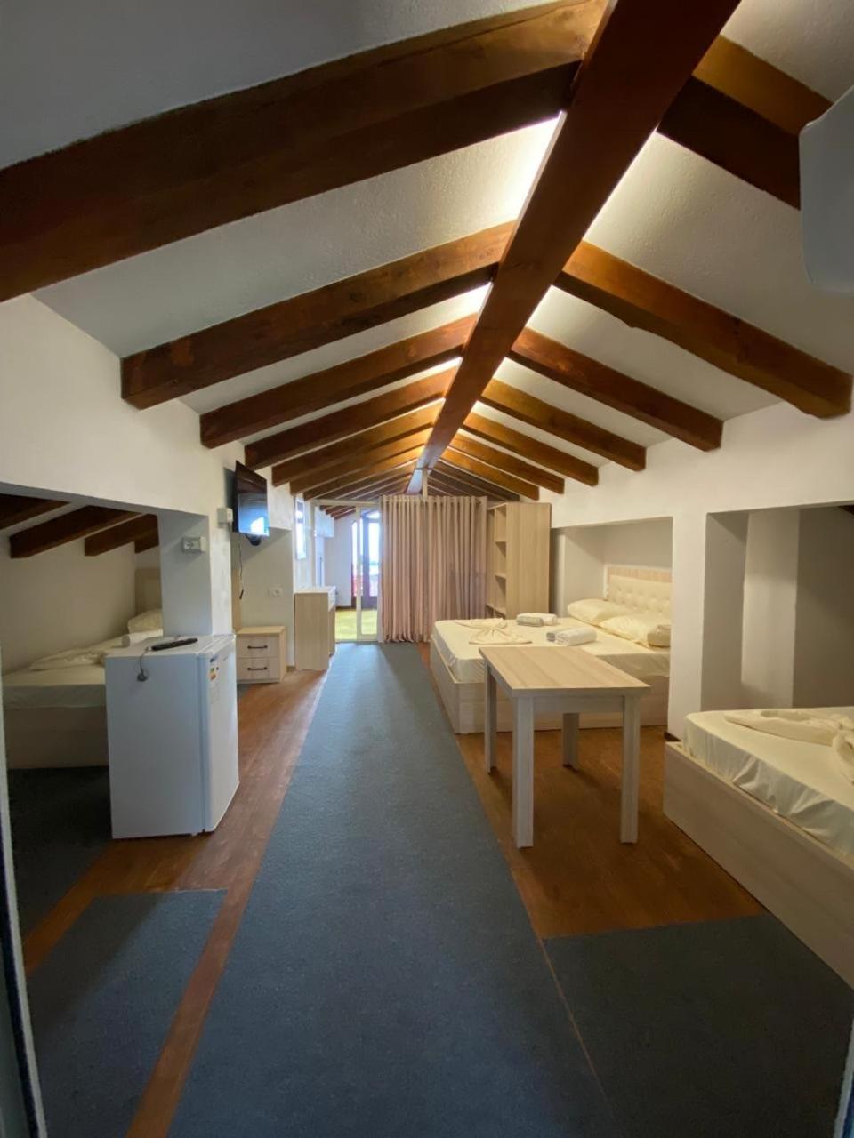 Casadolcecasa Hotel Shkoder Ngoại thất bức ảnh