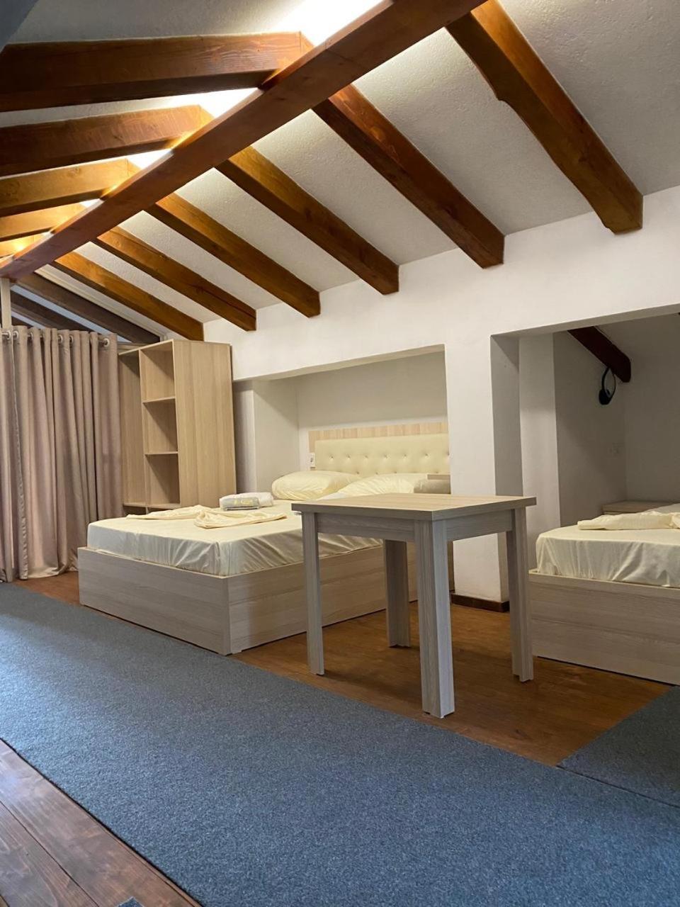 Casadolcecasa Hotel Shkoder Ngoại thất bức ảnh